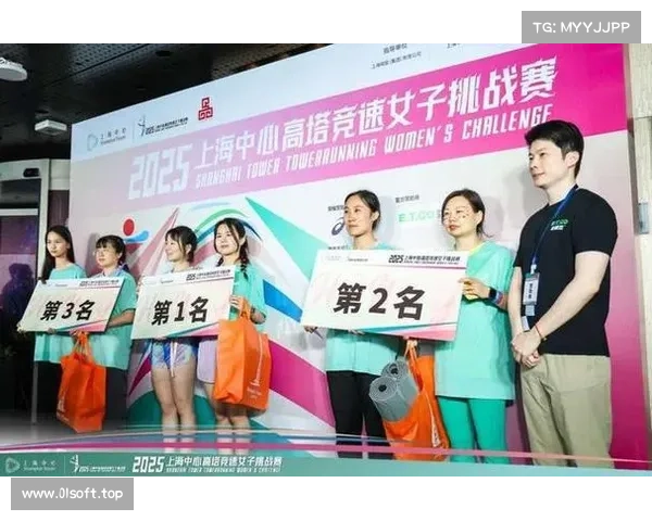 上海国际马拉松赛世界顶级选手角逐桂冠 中国选手表现不凡 上海国际马拉松赛世界顶级选手角逐桂冠 中国选手表现不凡