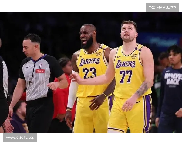 NBA总决赛意外爆冷失利 主帅神情凝重全程沉默反思败局 NBA总决赛意外爆冷失利 主帅神情凝重全程沉默反思败局